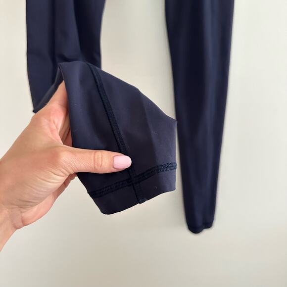 Lululemon Speed Tight V in Deep Indigo Blue 6 - Picture 6 of 12